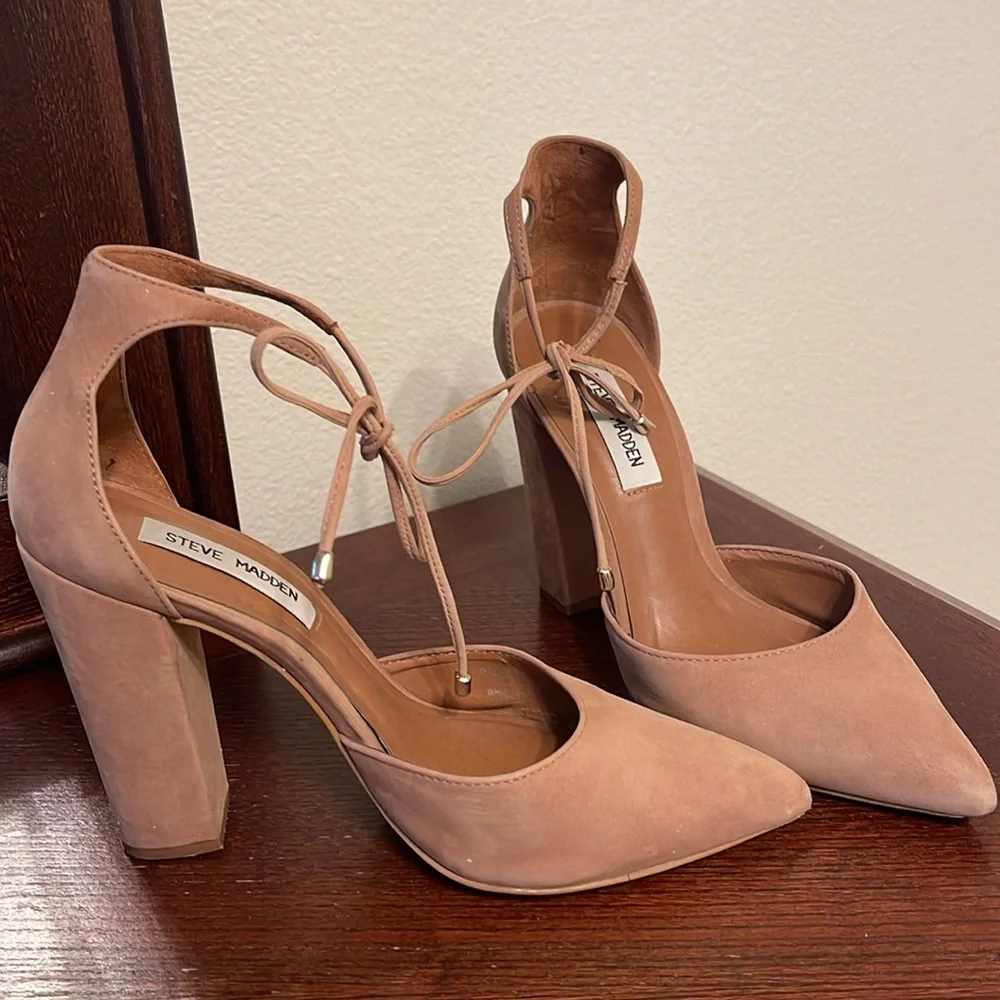 Steve Madden Tie Heel